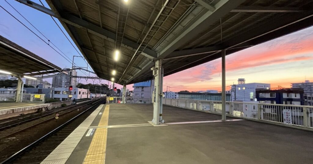 駅のホームの写真